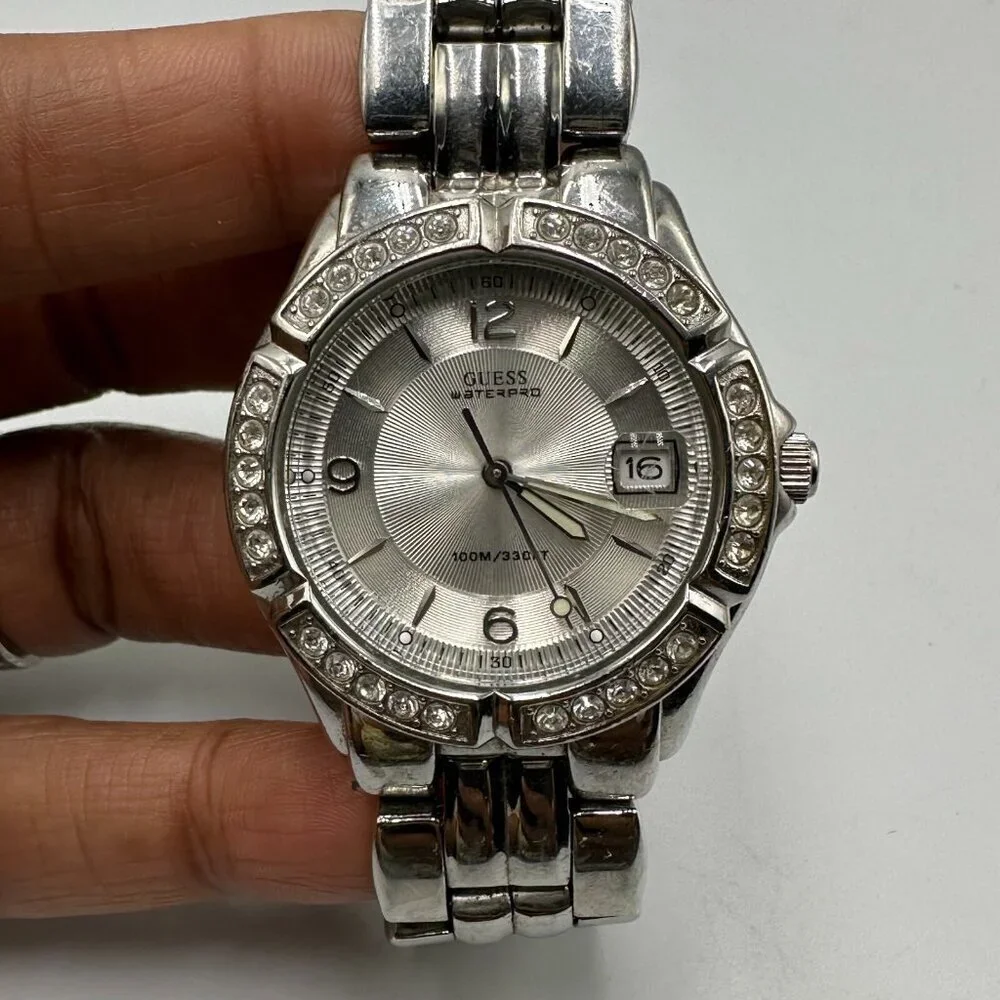 Guess Waterpro Watch Women Silver Tone Crystal Bezel Date Window 34MM Dial 6.25
